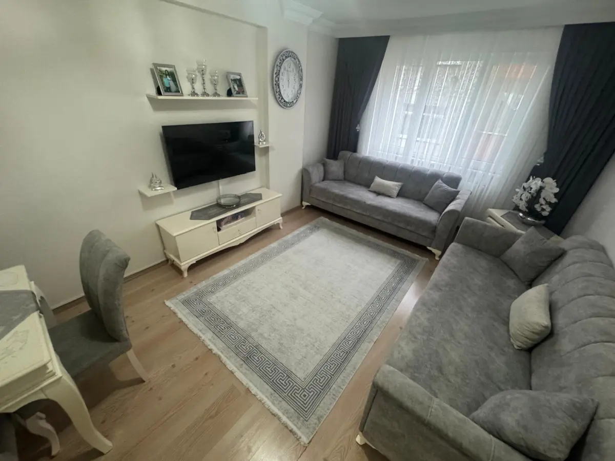 SULTANÇİFTLİĞİ MAH 2+1 100 m2 2. KAT 9 YILLIK TRAMVAYA ÇOK YAKIN KREDİYE UYGUN SATILIK DAİRE